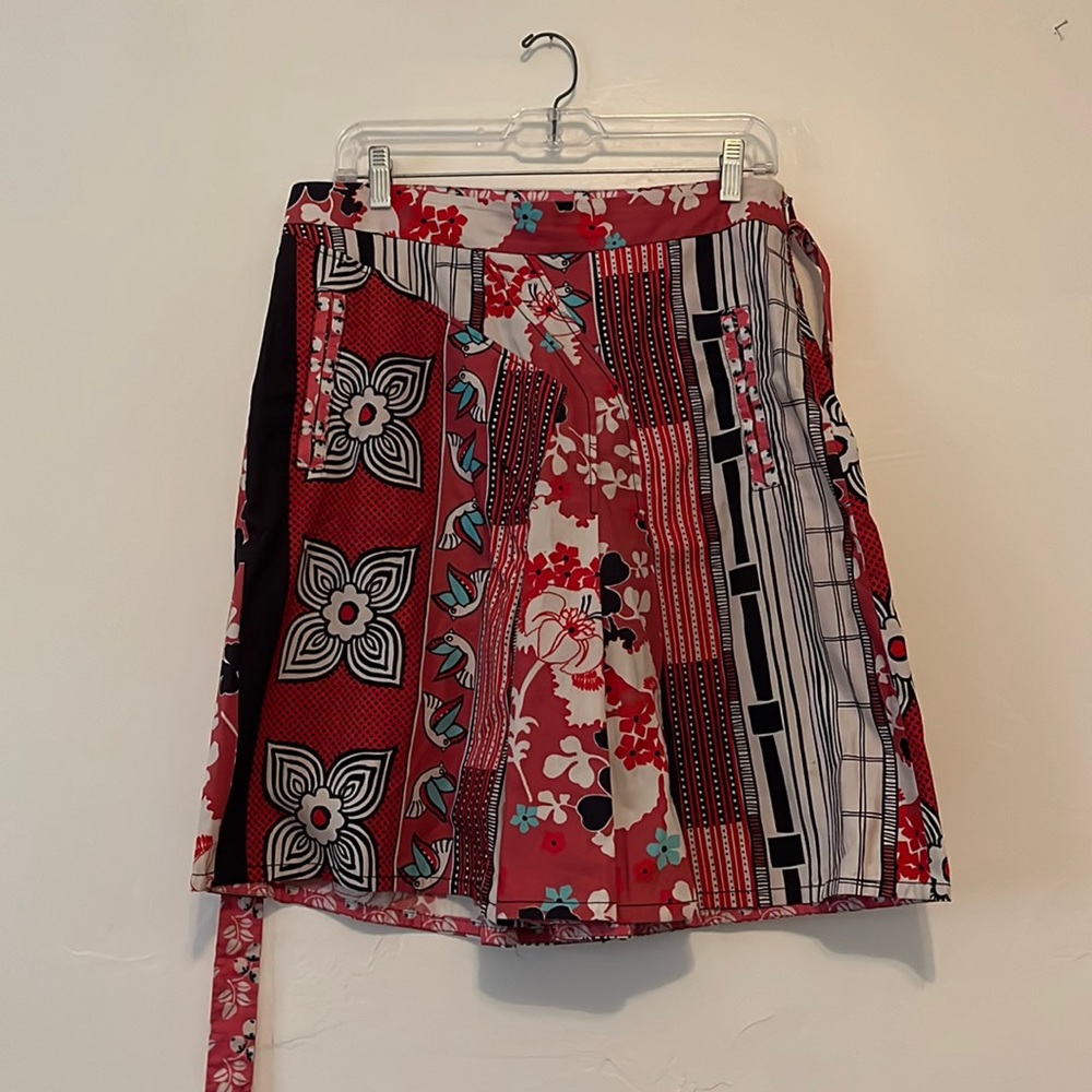 Pink patterned Kenzo skirt with tie, size 42